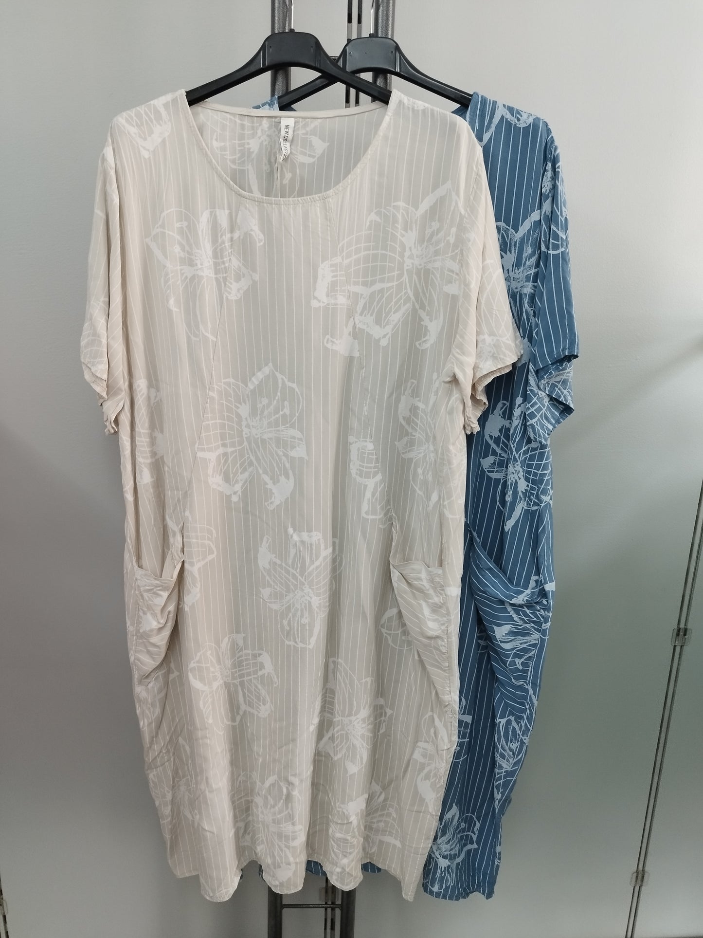 Kleid 42-46, verschiedene Farben