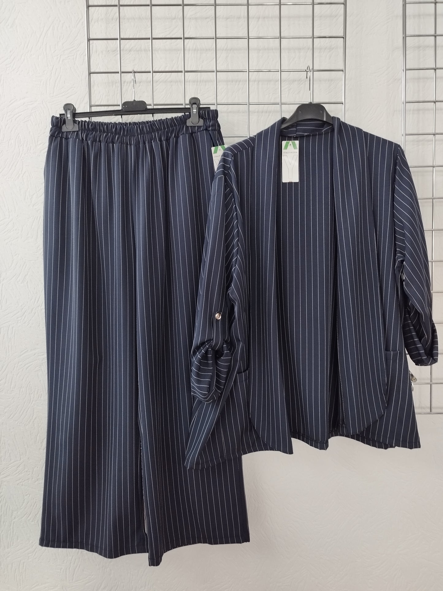 Nadelstreifenjacke onesize 46-52, verschiedene Farben