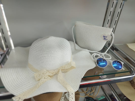 Sommerhut und Tasche